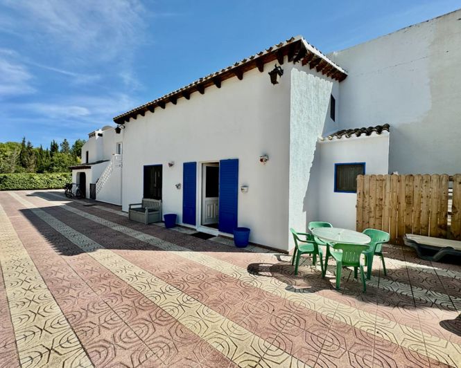 Image No.40-8 Bed Country Property for sale