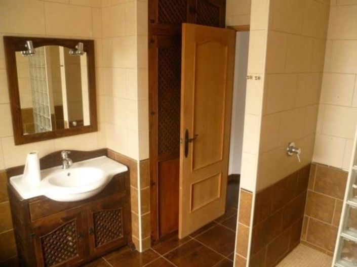 Image No.9-Villa de 4 chambres à vendre à Yecla