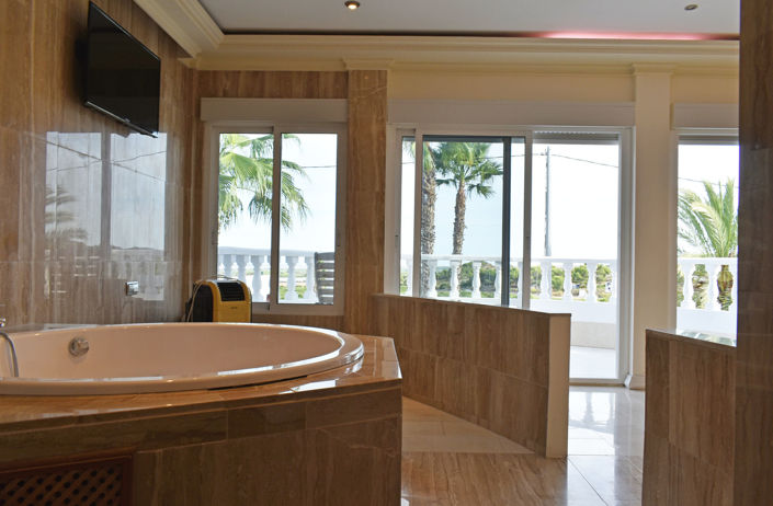 Image No.20-5 Bed Villa for sale