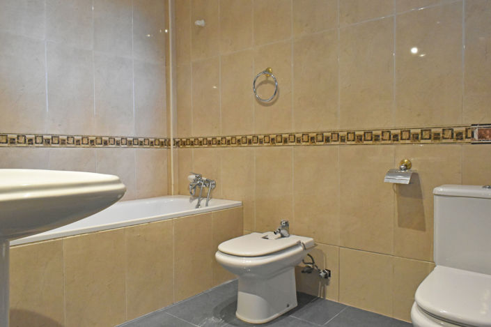 Image No.25-5 Bed Villa for sale