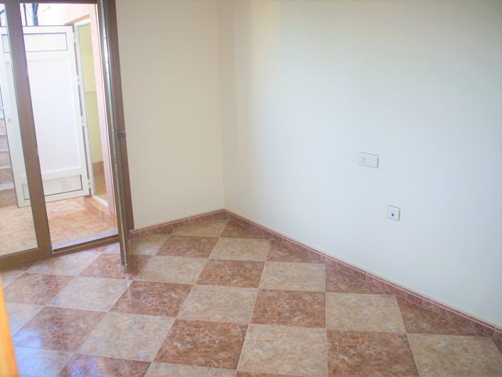 Image No.11-2 Bed Townhouse for sale