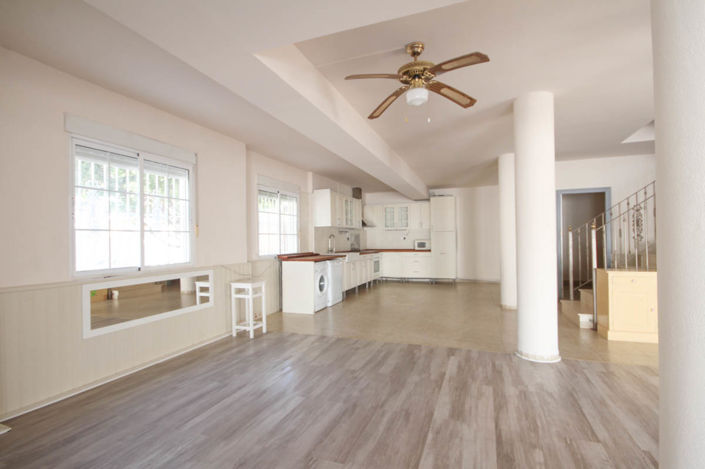 Image No.3-Villa de 5 chambres à vendre à La Zenia