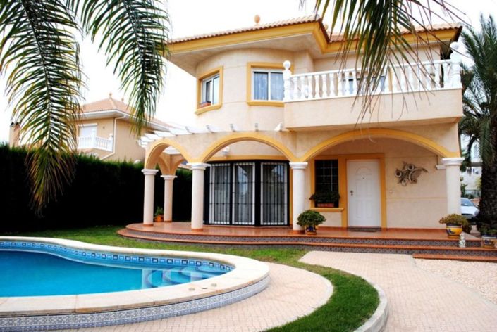 Image No.1-3 Bed Villa for sale