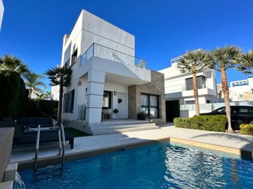 Villa de 3 chambres à vendre à Ciudad Quesada