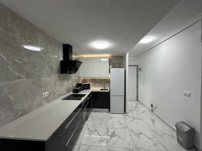 Image No.7-Appartement de 2 chambres à vendre à Torrevieja