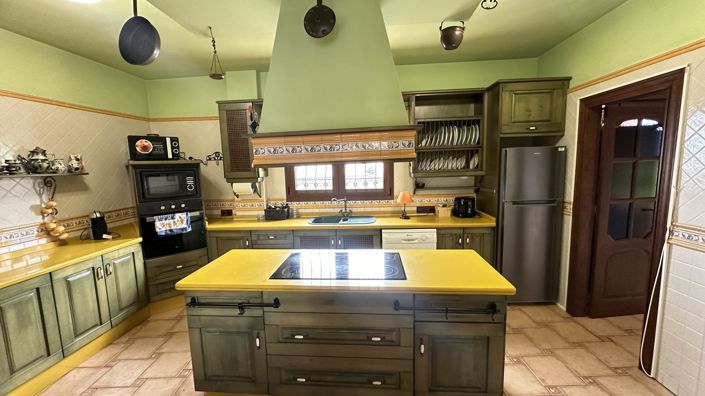 Image No.7-4 Bed Villa for sale