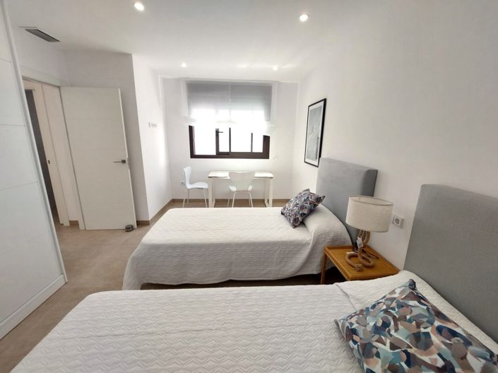 Image No.19-3 Bed Villa for sale