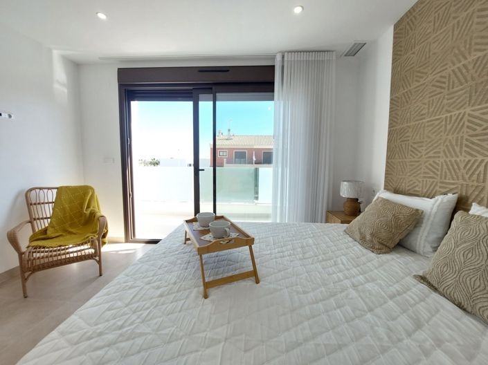 Image No.24-3 Bed Villa for sale