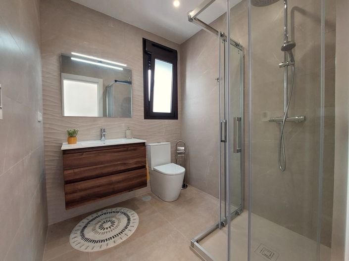 Image No.28-3 Bed Villa for sale