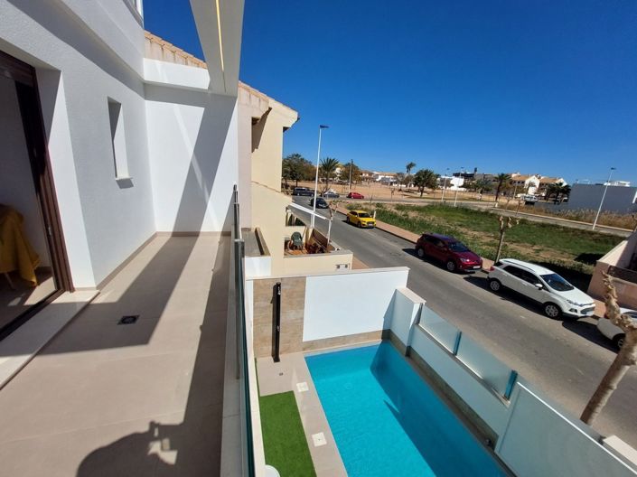 Image No.32-3 Bed Villa for sale