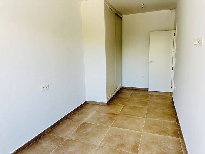 Image No.21-3 Bed Villa for sale