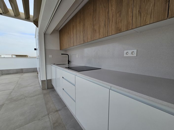 Image No.25-3 Bed Apartment for sale