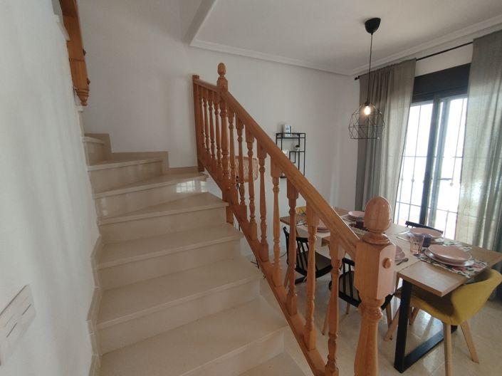 Image No.14-3 Bed Townhouse for sale