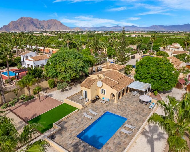 Image No.17-2 Bed Country Property for sale