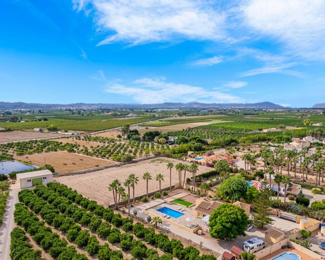 Image No.26-2 Bed Country Property for sale