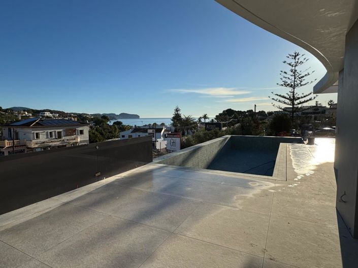 Image No.6-4 Bed Villa for sale