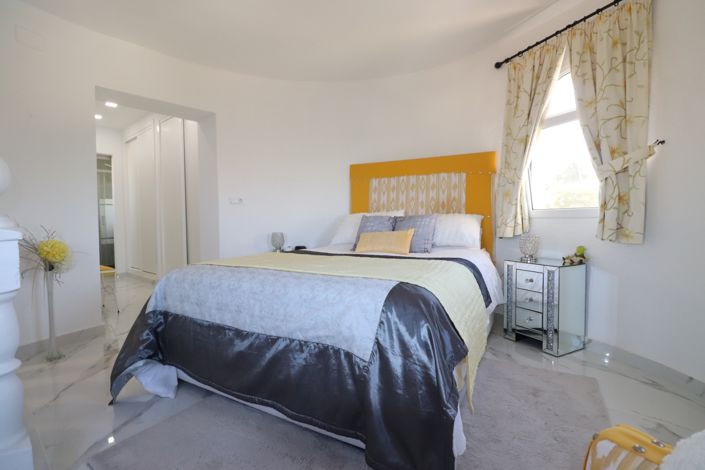 Image No.22-5 Bed Villa for sale