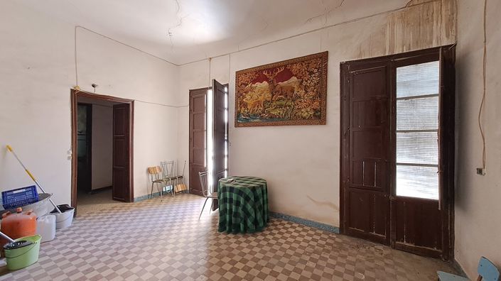 Image No.19-10 Bed Apartment for sale