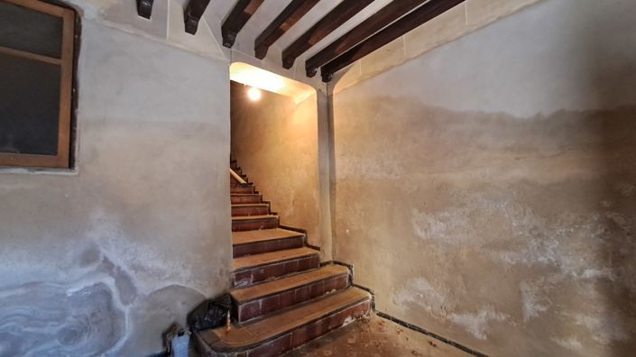 Image No.3-10 Bed Apartment for sale