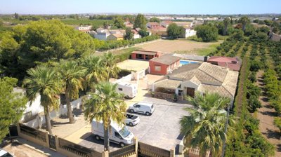 Propriété de pays de 6 chambres à vendre à Alicante
