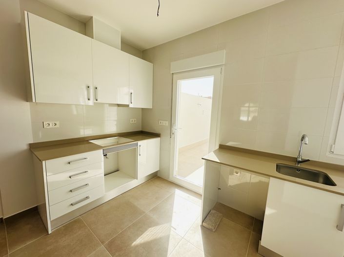 Image No.5-3 Bed Villa for sale