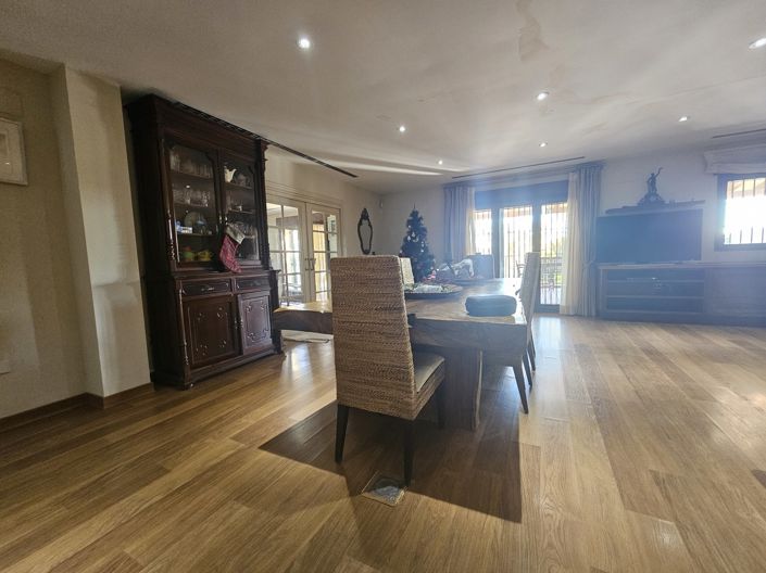 Image No.13-5 Bed Villa for sale