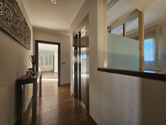 Image No.23-5 Bed Villa for sale