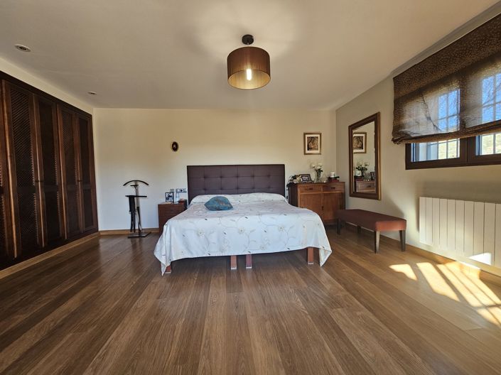 Image No.32-5 Bed Villa for sale