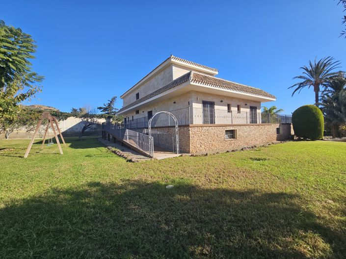 Image No.44-5 Bed Villa for sale