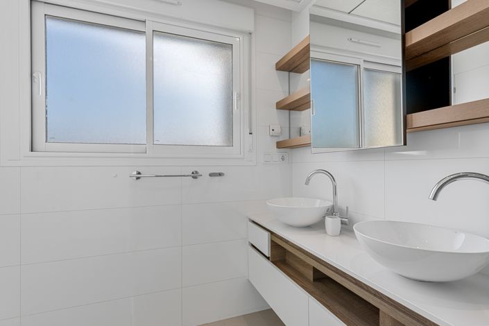 Image No.16-3 Bed Apartment for sale