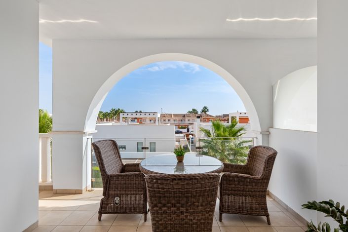 Image No.18-3 Bed Apartment for sale