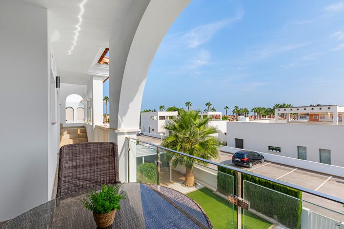 Image No.20-3 Bed Apartment for sale