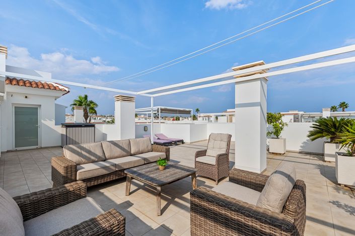 Image No.25-3 Bed Apartment for sale