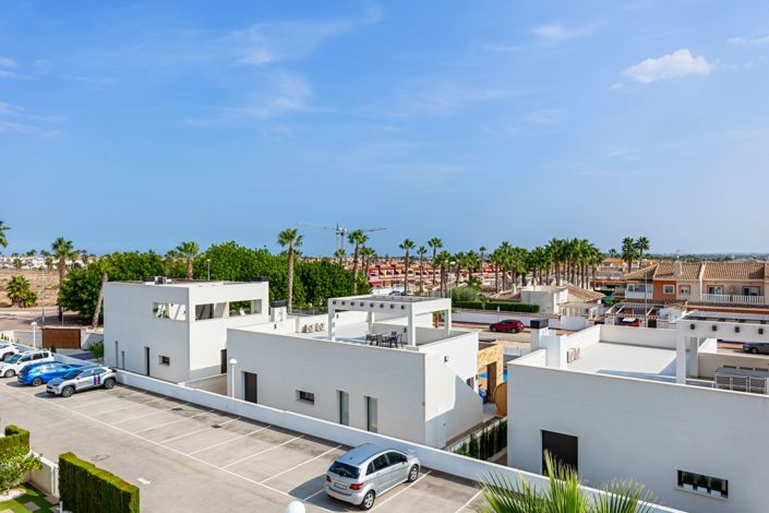 Image No.28-3 Bed Apartment for sale