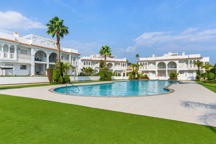 Image No.30-3 Bed Apartment for sale