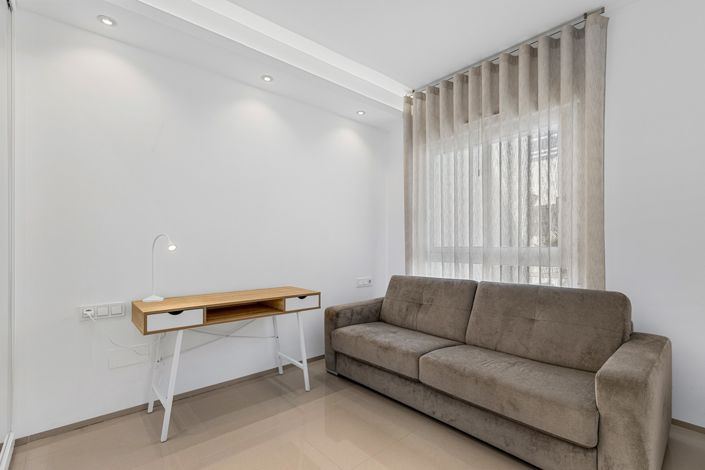 Image No.8-3 Bed Apartment for sale