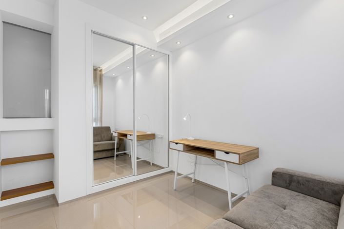 Image No.9-3 Bed Apartment for sale