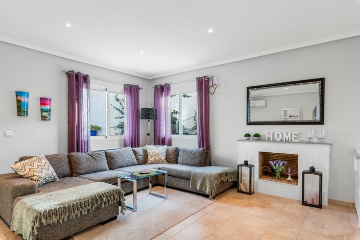 Image No.12-6 Bed Villa for sale