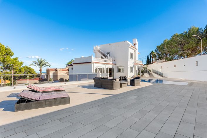 Image No.4-6 Bed Villa for sale