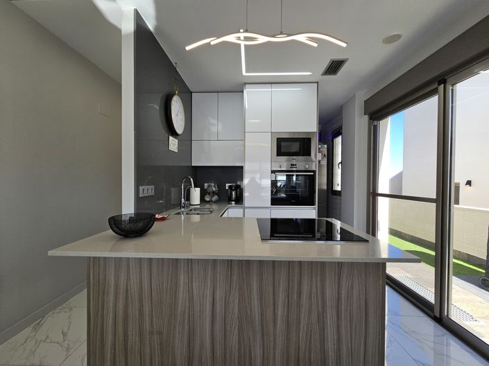 Image No.8-4 Bed Villa for sale