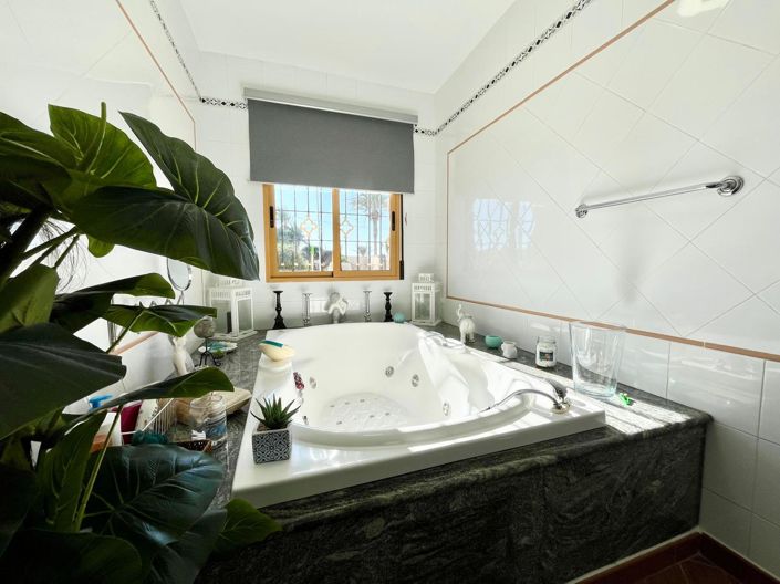 Image No.13-3 Bed Country Property for sale