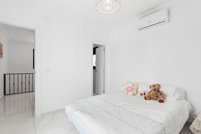 Image No.24-3 Bed Villa for sale