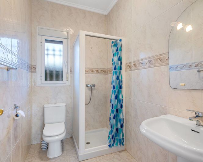 Image No.11-5 Bed Villa for sale