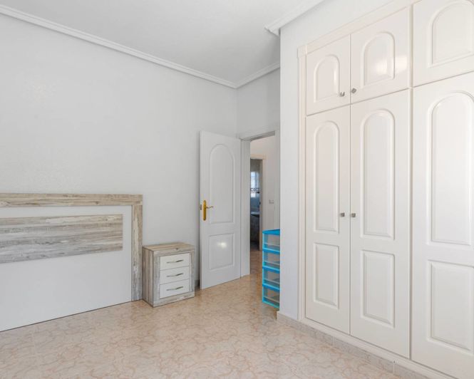 Image No.16-5 Bed Villa for sale