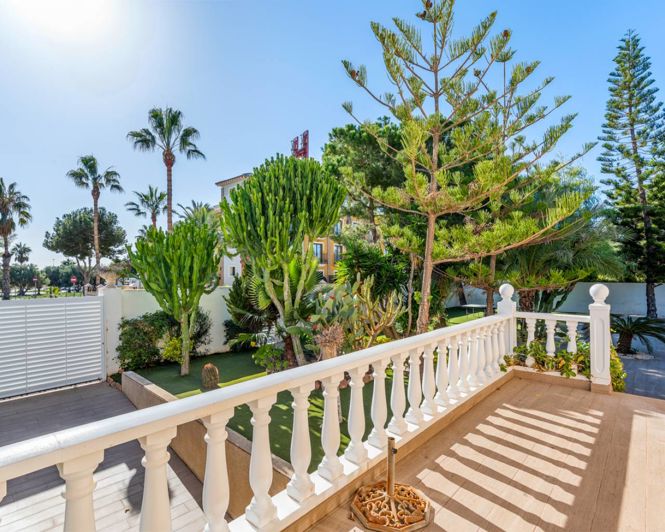 Image No.28-5 Bed Villa for sale