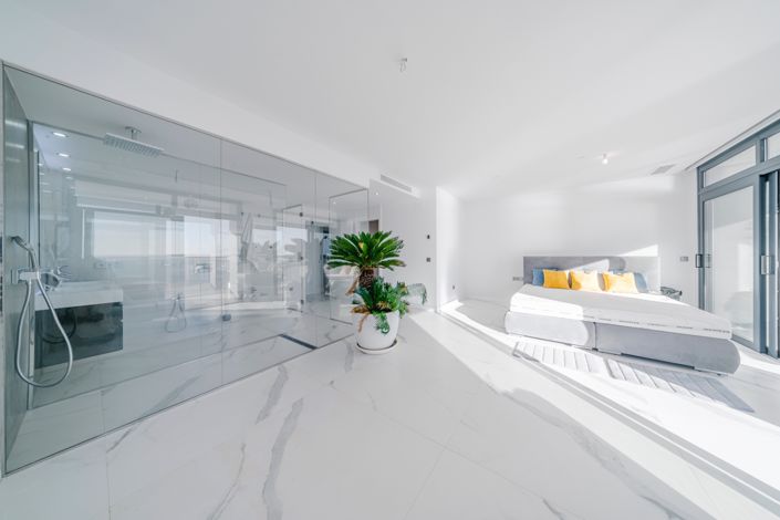 Image No.30-3 Bed Apartment for sale