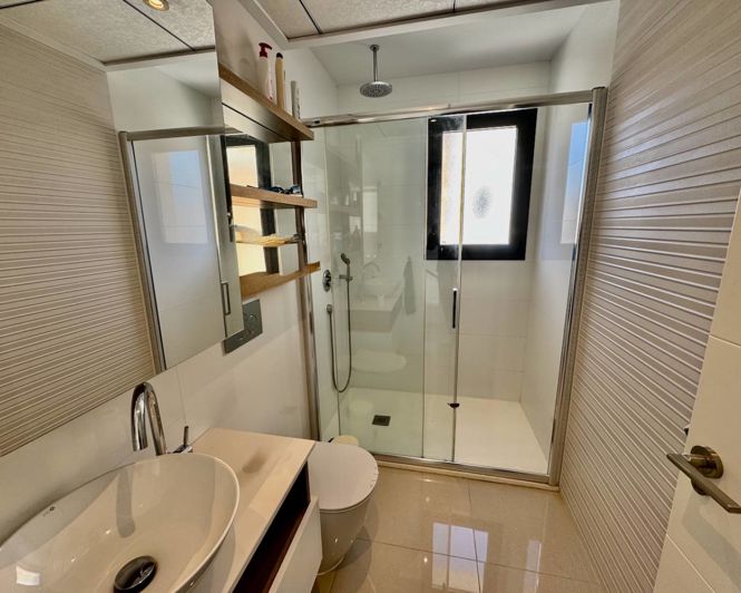 Image No.11-3 Bed Villa for sale