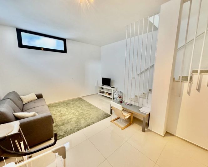 Image No.12-3 Bed Villa for sale