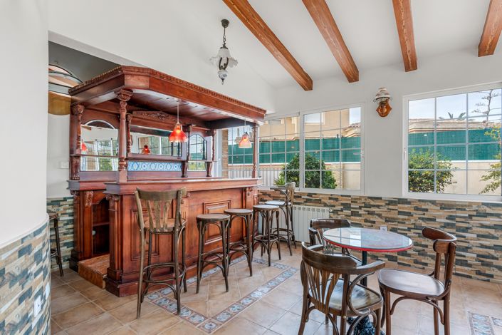 Image No.11-4 Bed Chalet for sale