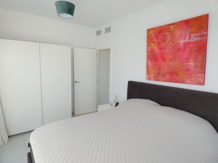 Image No.23-3 Bed Villa for sale